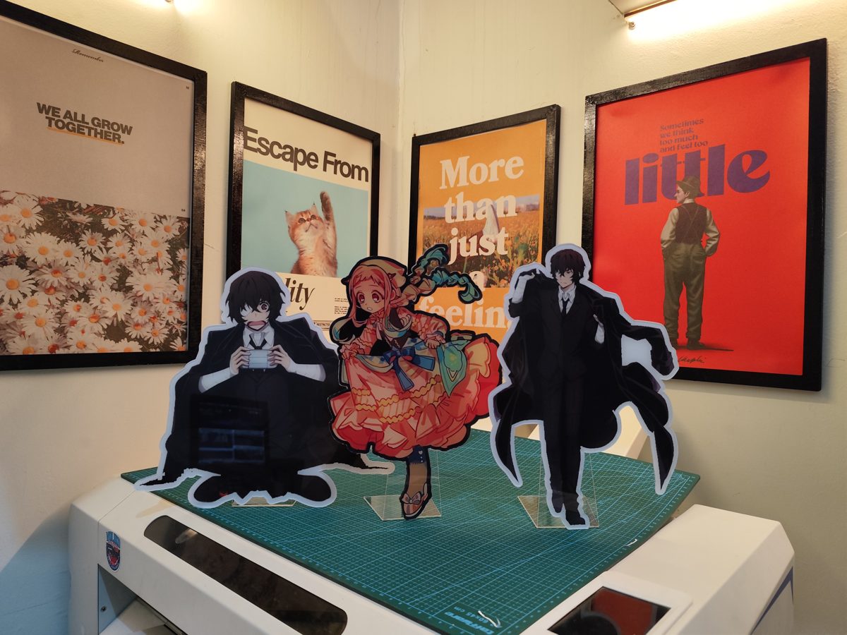 Standee Akrilik